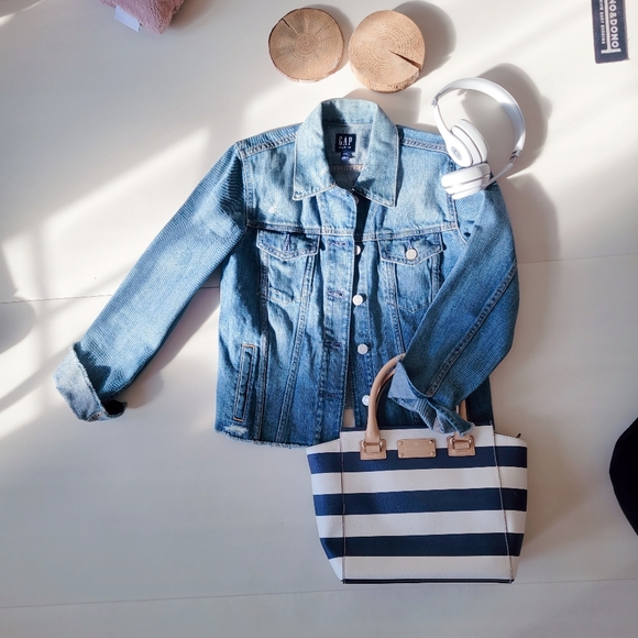 GAP Denim jacket XS - Picture 2 of 6